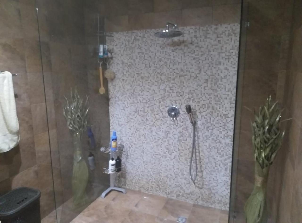 Lotus Guest House Malta Gzira Екстер'єр фото